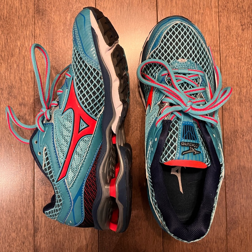 Mizuno Wave Rider Running Shoes - Teal/Blue & Pink - Women’s Size 6